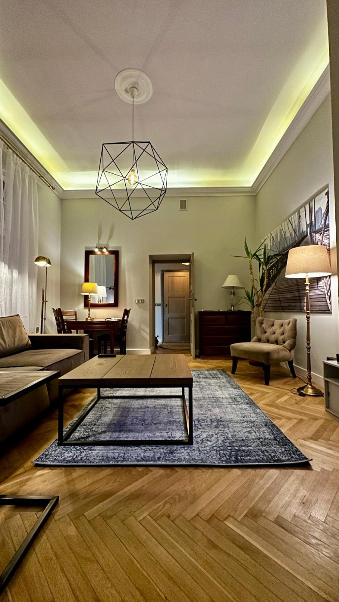 4M High Apartment In Heart Of Warsaw! Luaran gambar